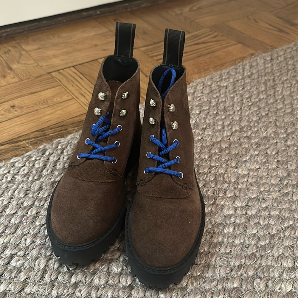 Women’s Last Rocky Boots size 6